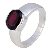 Bruna Red Solitaire Ring with Oval Gemstone